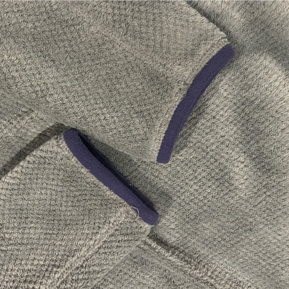 Patagonia Gray and Purple Women's Jacket - Picture 2 of 5